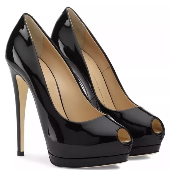 Guiseppi Zanotti Sharon Black Patent Pump - Picture 2 of 3